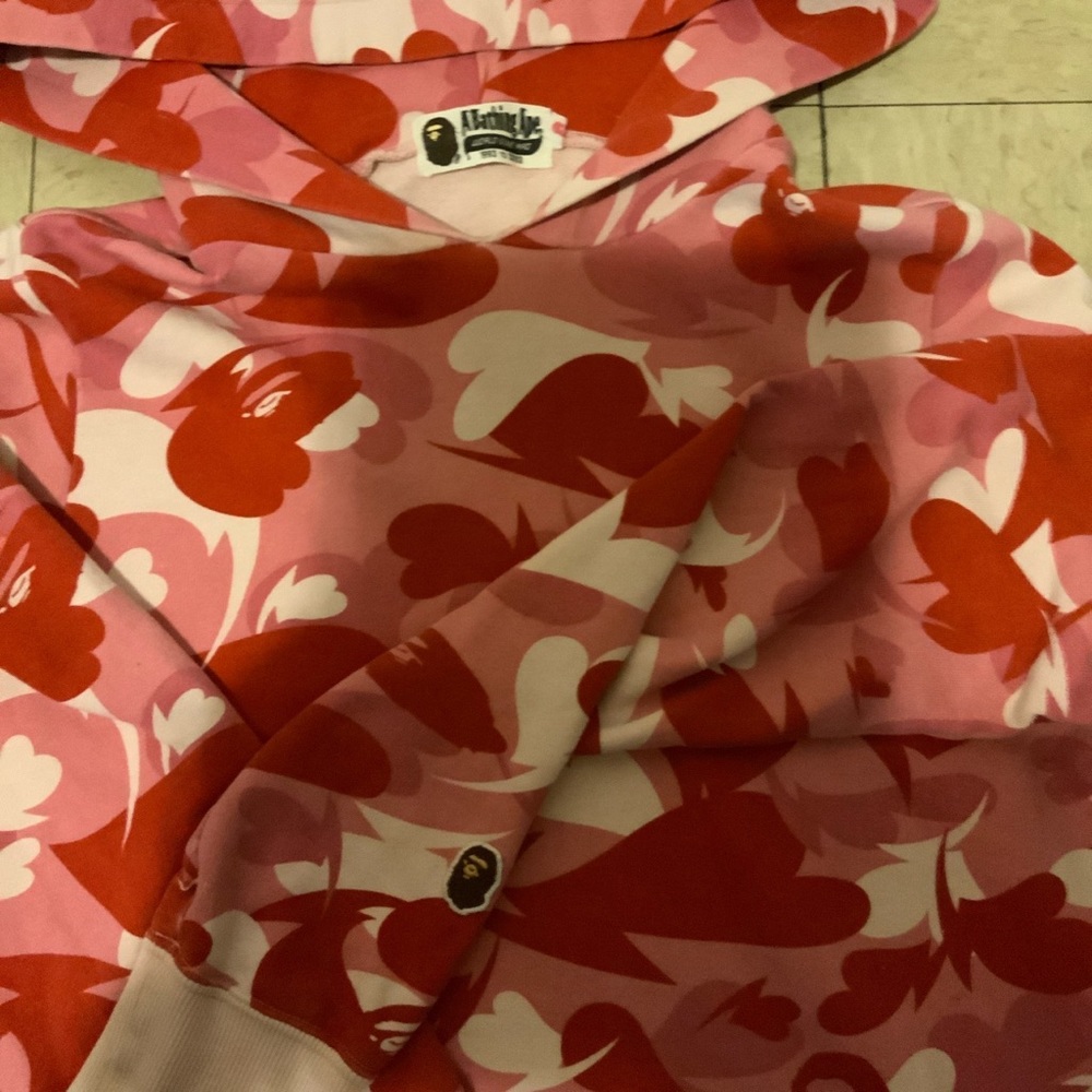 bape - Picture 2 of 4